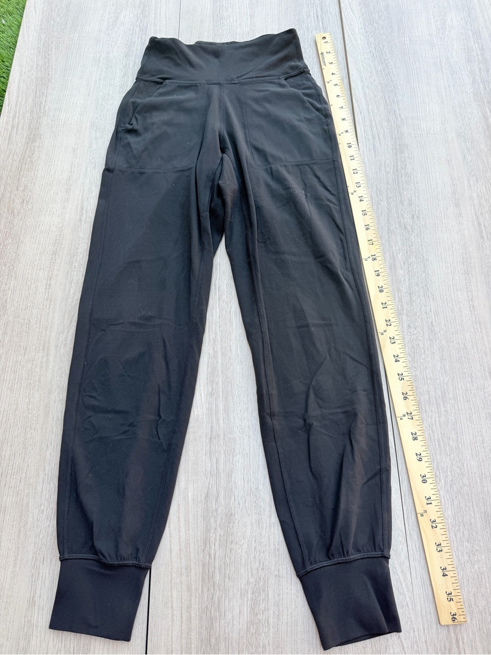 lululemon athletica Black Activewear Legging Size 2 Interior Stamp